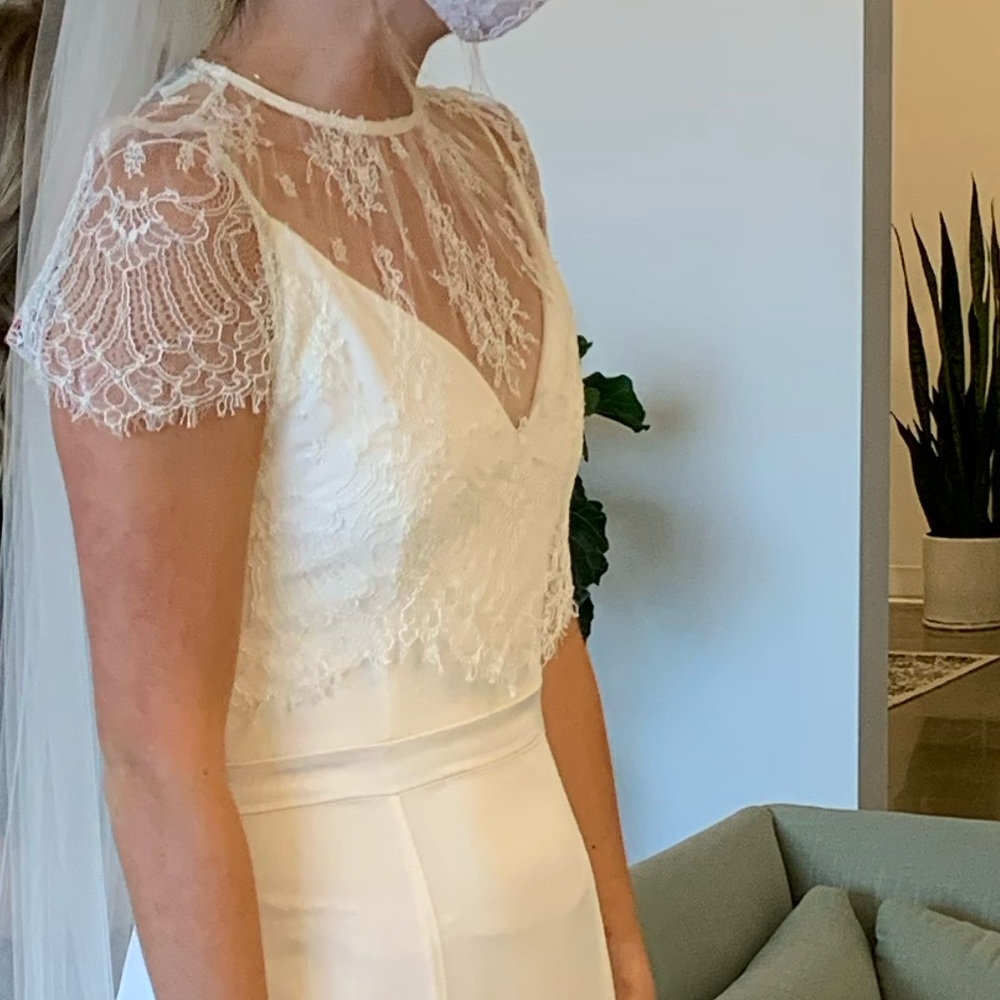 Alexandra Grecco - Caplet - wedding lace topper Size 8